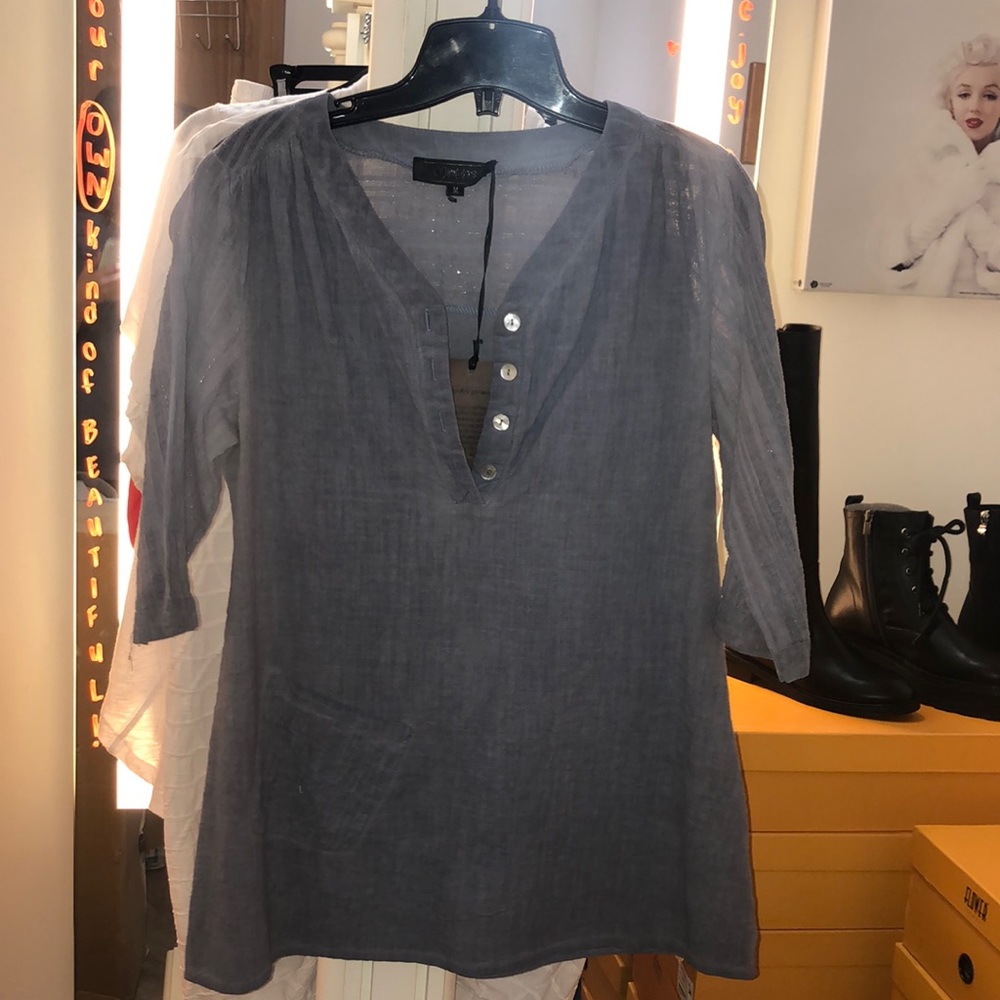 mid sleeve top